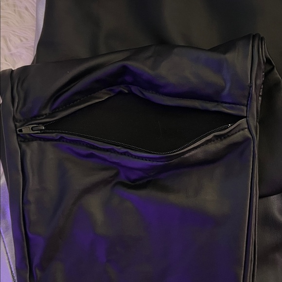 Womans 2 Black and  1 Silver faux leather leggings, stretch, elastic, long pants - Picture 3 of 7